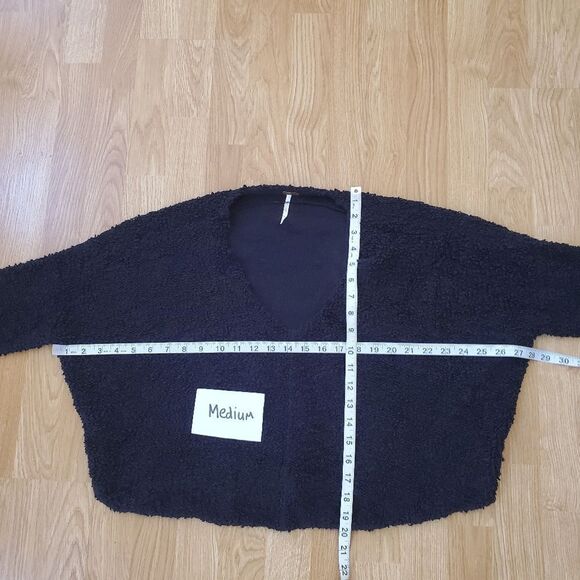 FREE PEOPLE | Popcorn Crop Sweater - Black - Picture 10 of 15